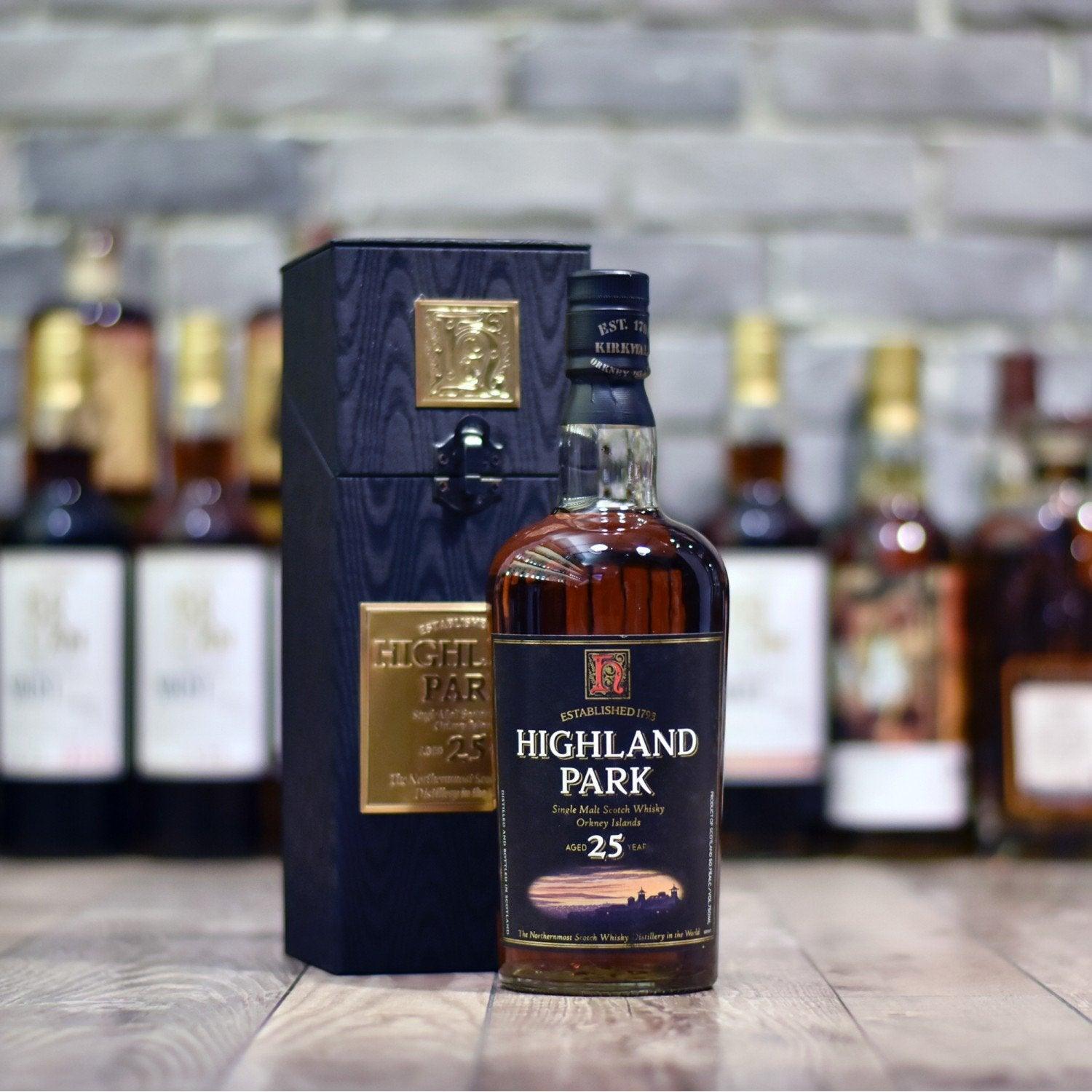 Highland Park 25 Year Old - Older Bottling - The Rare Malt